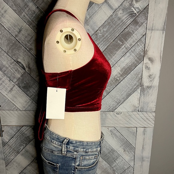 SHEIN NWT VELVET CRISSCROSS LACE UP TIE BACK CROP TOP SIZE M - Picture 8 of 12